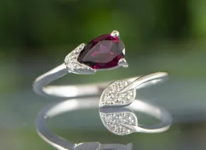 Пръстен с Гранат