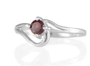 Пръстен с Гранат